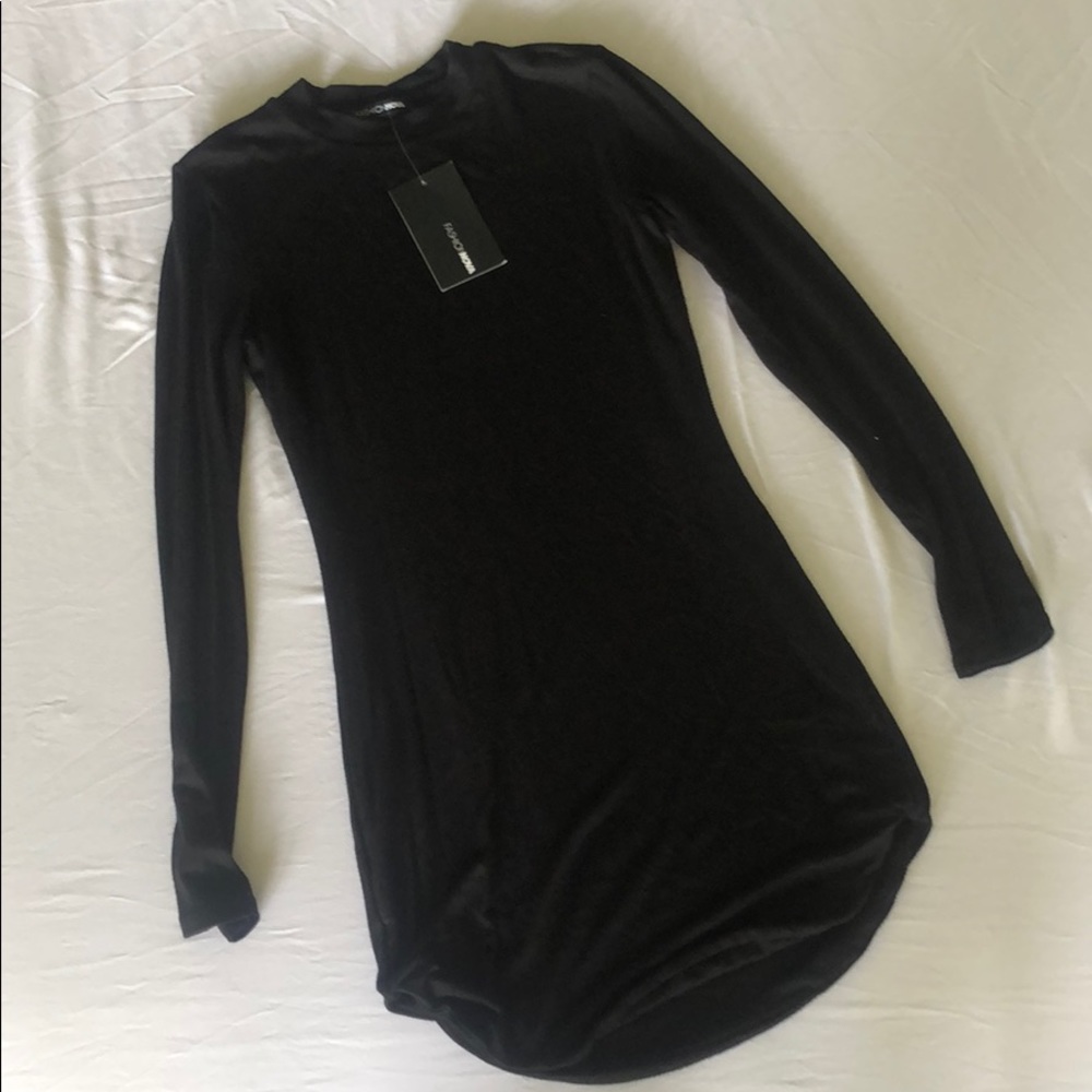 Fashion Nova Women’s long sleeve black dress